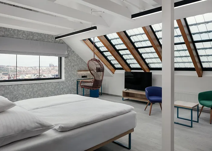 Ea Hotel Moment