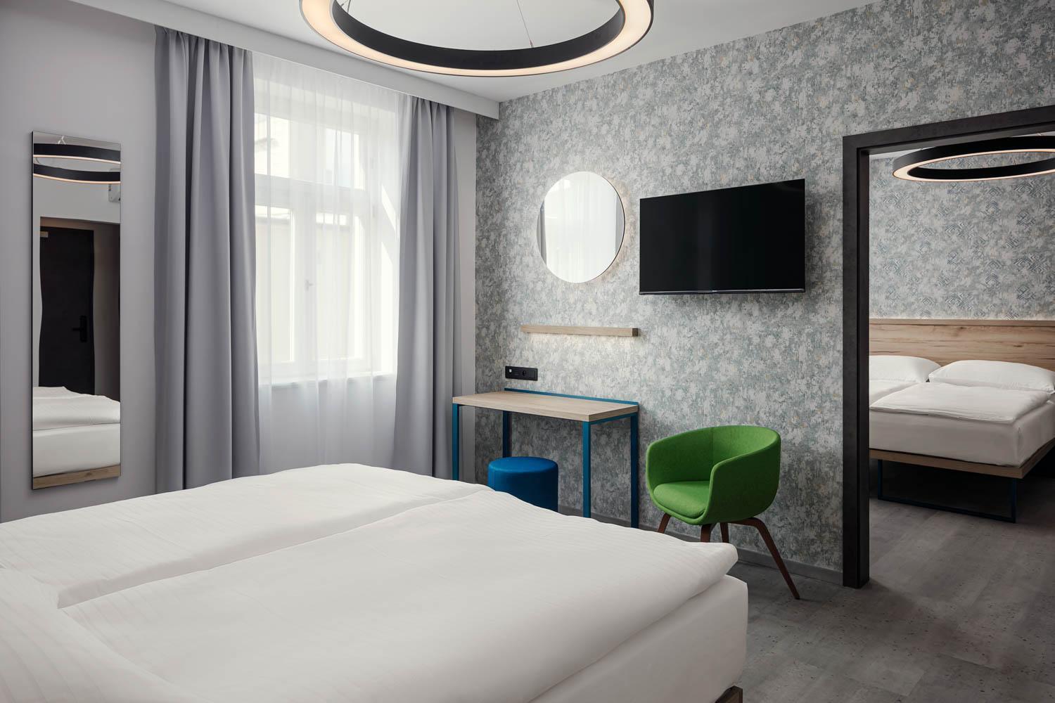 Ea Moment Hotel 4*